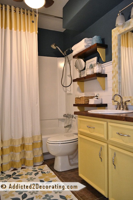 Small Bathroom Makeover
 20 Day Small Bathroom Makeover – Before and After