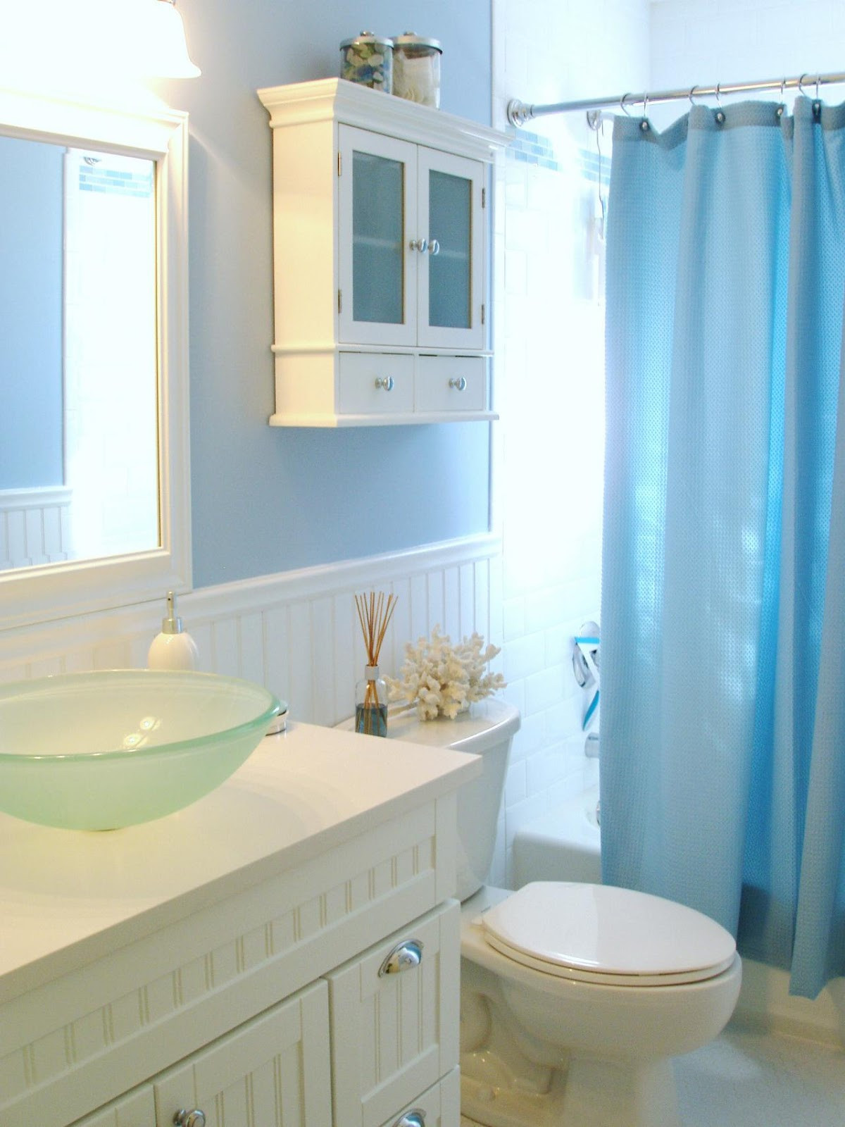 Small Beach Bathroom Ideas
 Formosa Casa Banheiros Aconchegantes