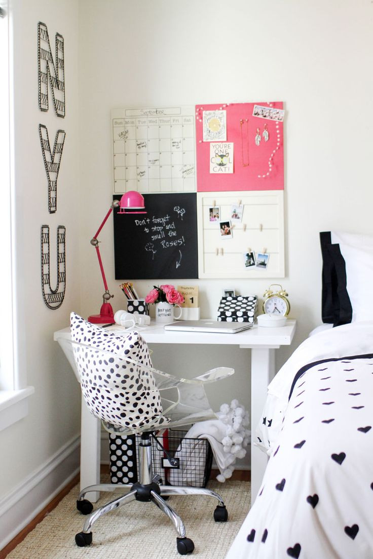 Small Bedroom Desk Ideas
 Bedroom Corner Desk Lounge Chaise Desks Tar Decorative