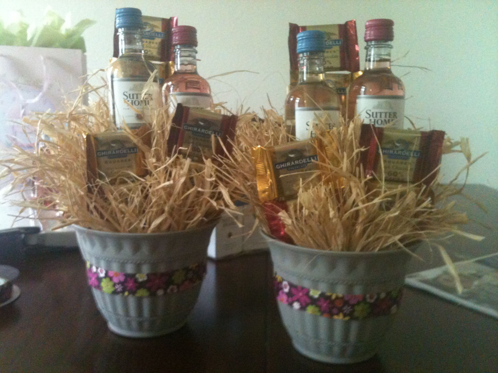 Small Gift Basket Ideas
 Create small t baskets with wine & chocolate for your