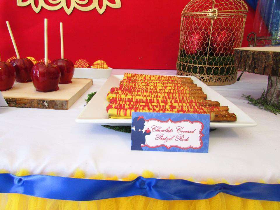 Snow White Party Food Ideas
 Snow White Birthday Party Ideas 2 of 15