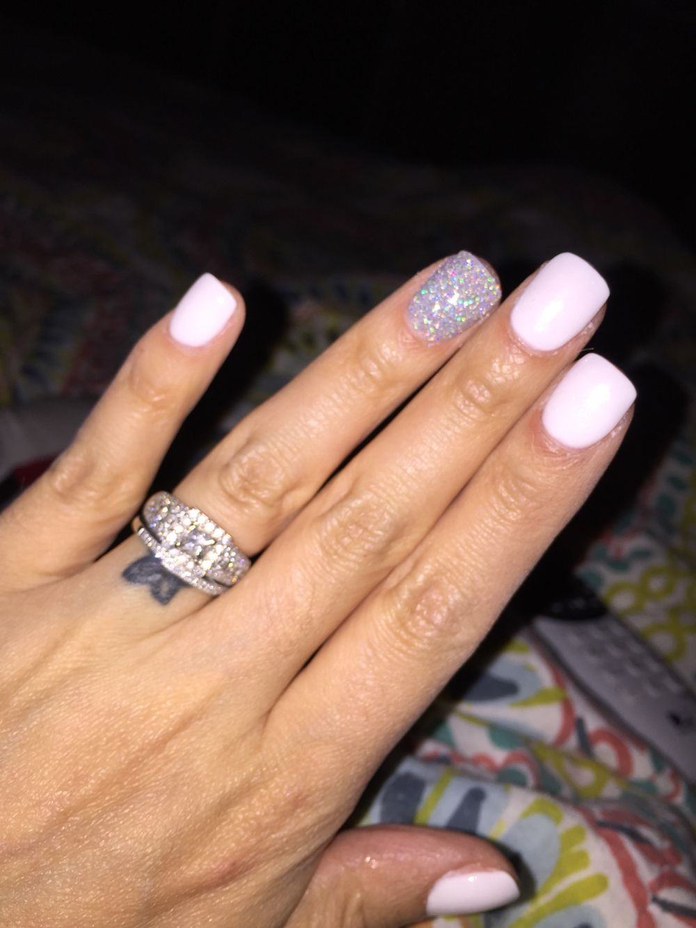 Sns Glitter Nails
 ahhhhh in love xt color i will White SNS nails