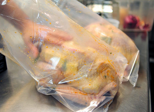 Sous Vide A Whole Turkey
 Five Alternatives to Microwaving Your Thanksgiving Turkey