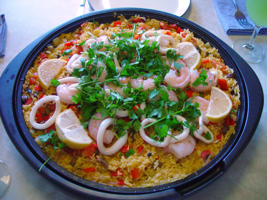 Spanish Rice Dish With Seafood
 Spanish Rice with Seafood