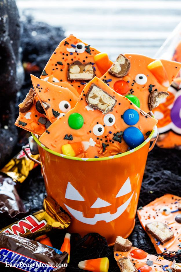 Spooky Party Food Ideas For Halloween
 17 Fun Halloween Party Food Ideas for an Unfor table