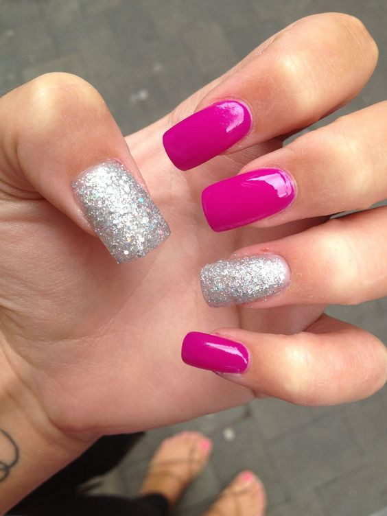Square Glitter Nails
 20 Awesome Design Ideas For Square Nails Styleoholic