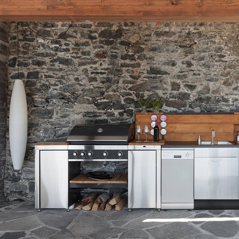 Stone Outdoor Kitchen
 Brick & Stone Outdoor Kitchen Installation