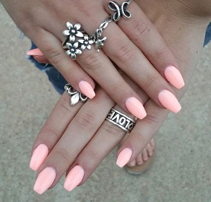 Summer Acrylic Nail Colors
 Bright pink coffin shaped nails for summer in 2019