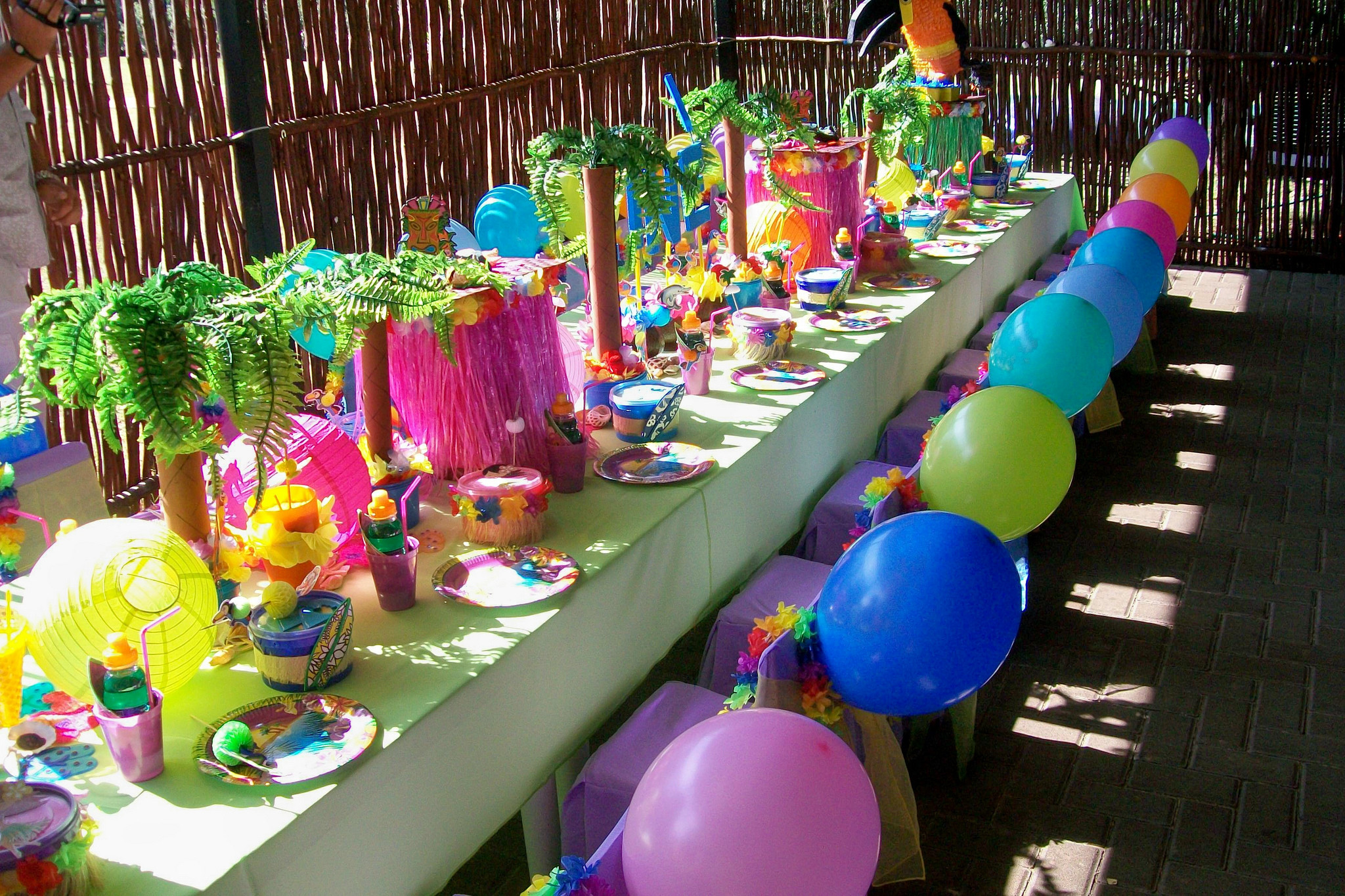Summer Company Party Ideas
 Five Fun Summer Party Themes Agenda Daily Business and