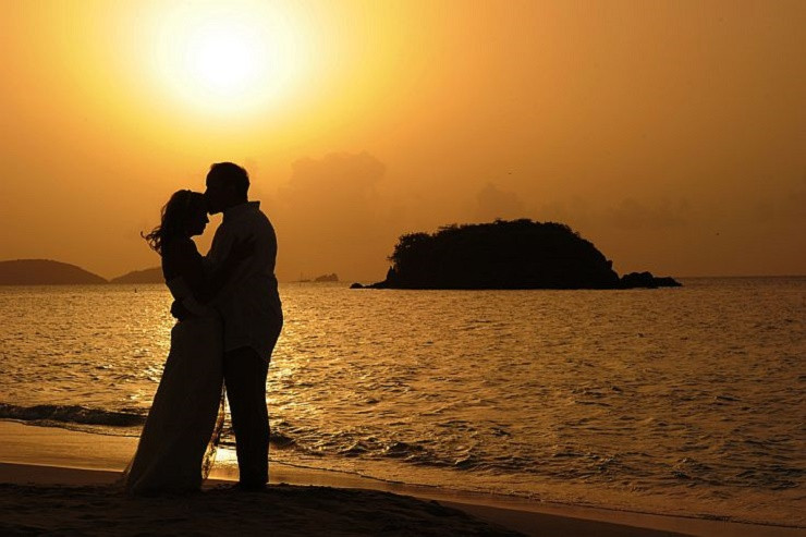 Sunset Beach Weddings
 CTO declares 2016 "Year of Romance in the Caribbean