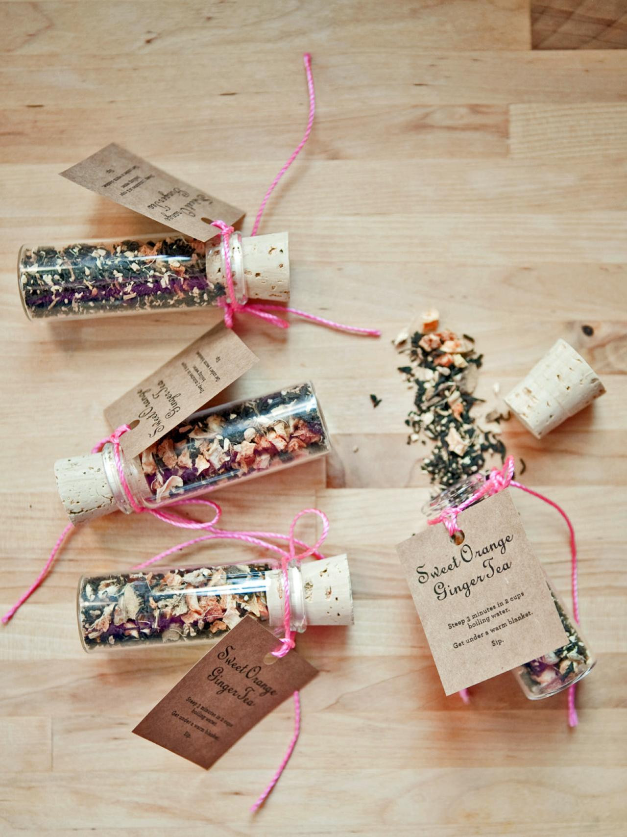 Tea Party Gift Ideas
 30 Festive DIY Holiday Party Favors