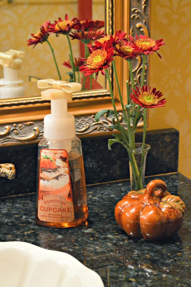 Thanksgiving Bathroom Set
 9 best Fall Bathroom Decor images on Pinterest