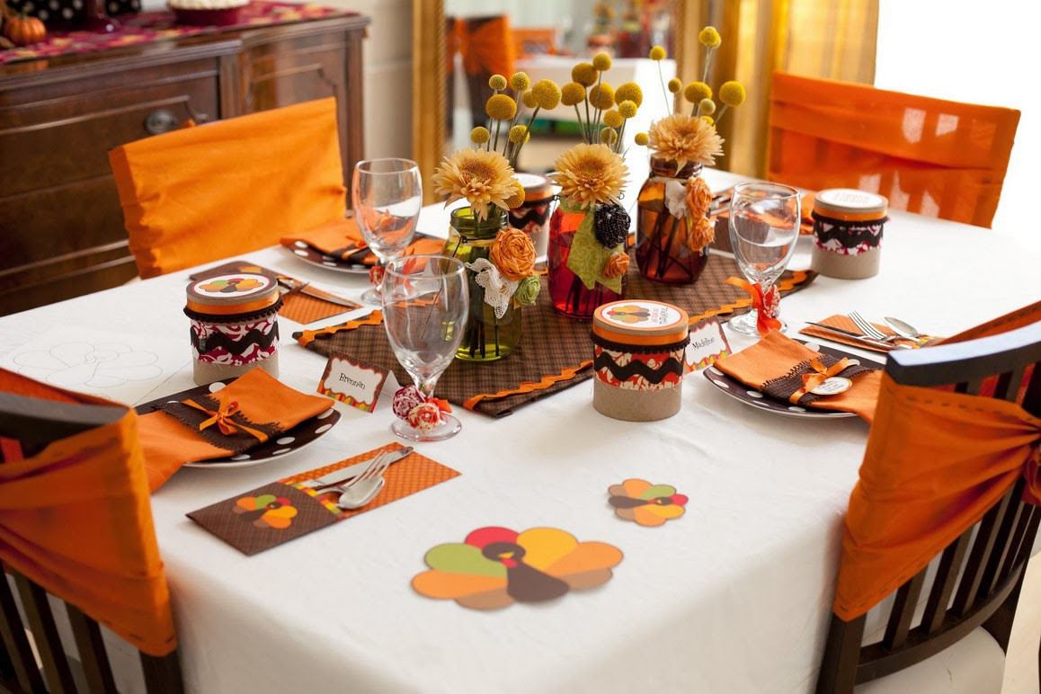 Thanksgiving Dinner Party Decorating Ideas
 How to Throw a Great Thanksgiving Dinner Party for Your