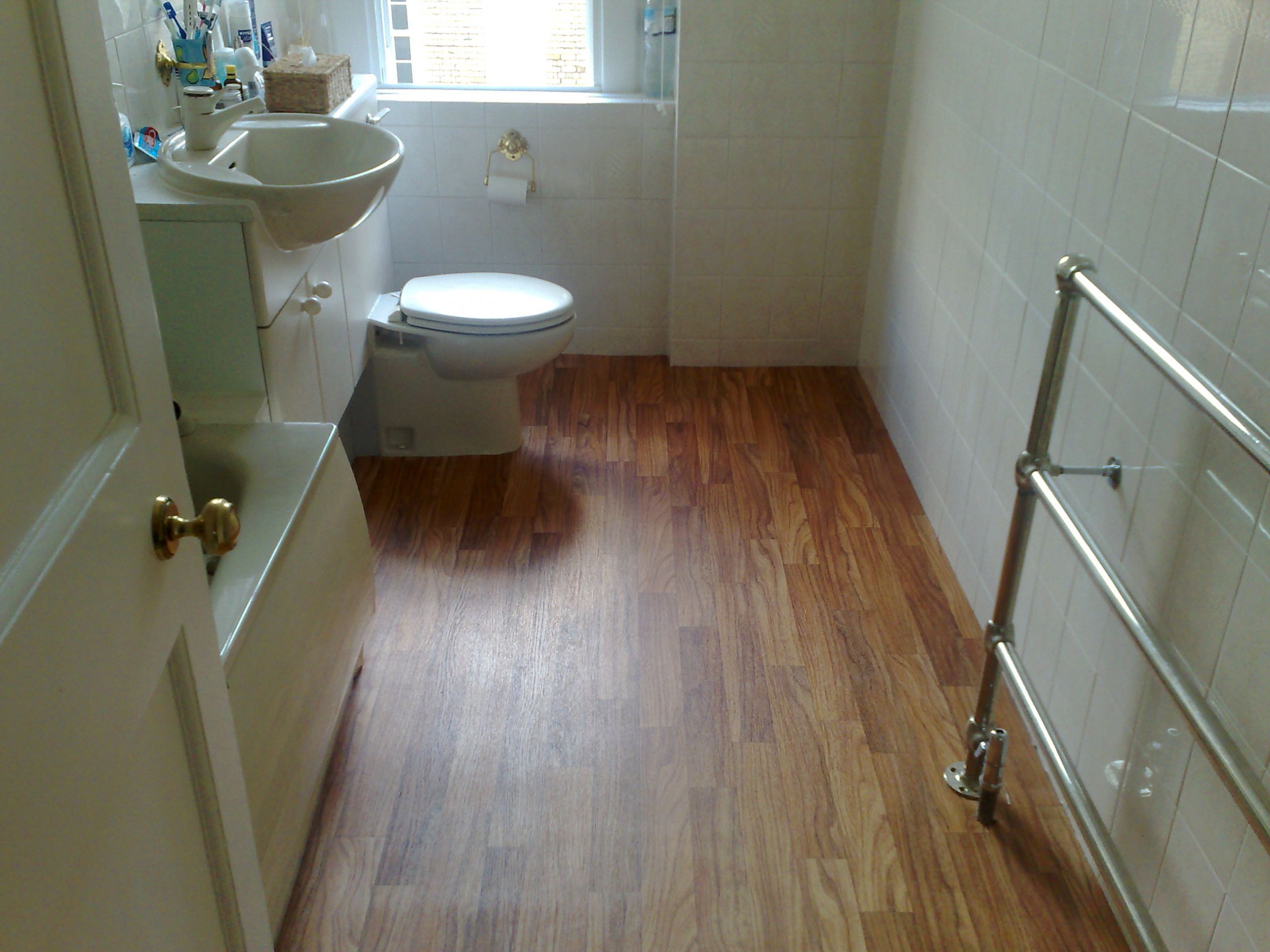 Tiles For Small Bathroom Floor
 30 great ideas and pictures of self adhesive vinyl floor