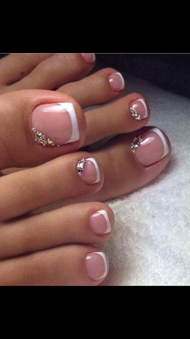 Toe Nail Designs With Rhinestones
 Pretty Pedicures Toe nail art French tip with rhinestones