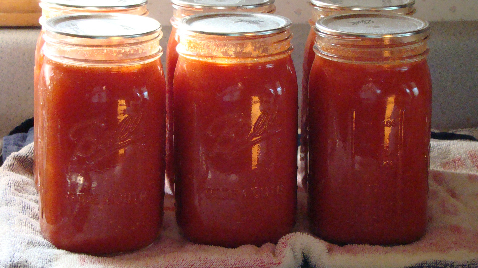 Tomato Sauce Canning Recipe
 Canning Tomato Sauce at the End of Summer