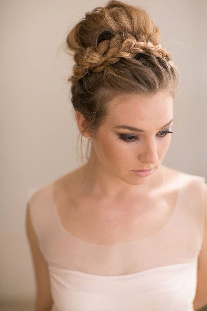 Updo Hairstyle For Wedding
 25 Glorious Wedding Hairstyles for Medium Hair Pretty