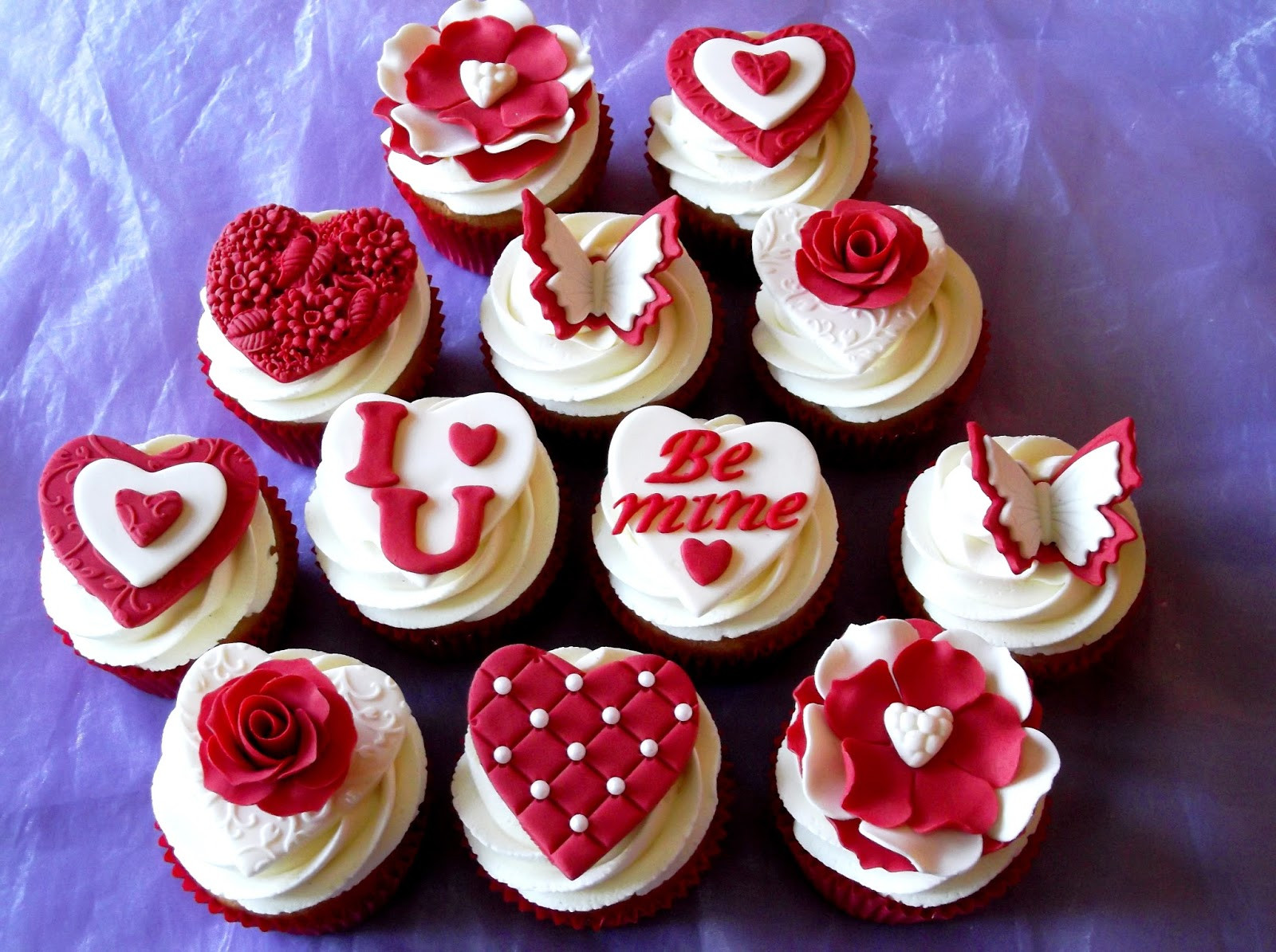 Valentine Cupcakes Pinterest
 Fondant cupcakes Fondant and Valentines on Pinterest
