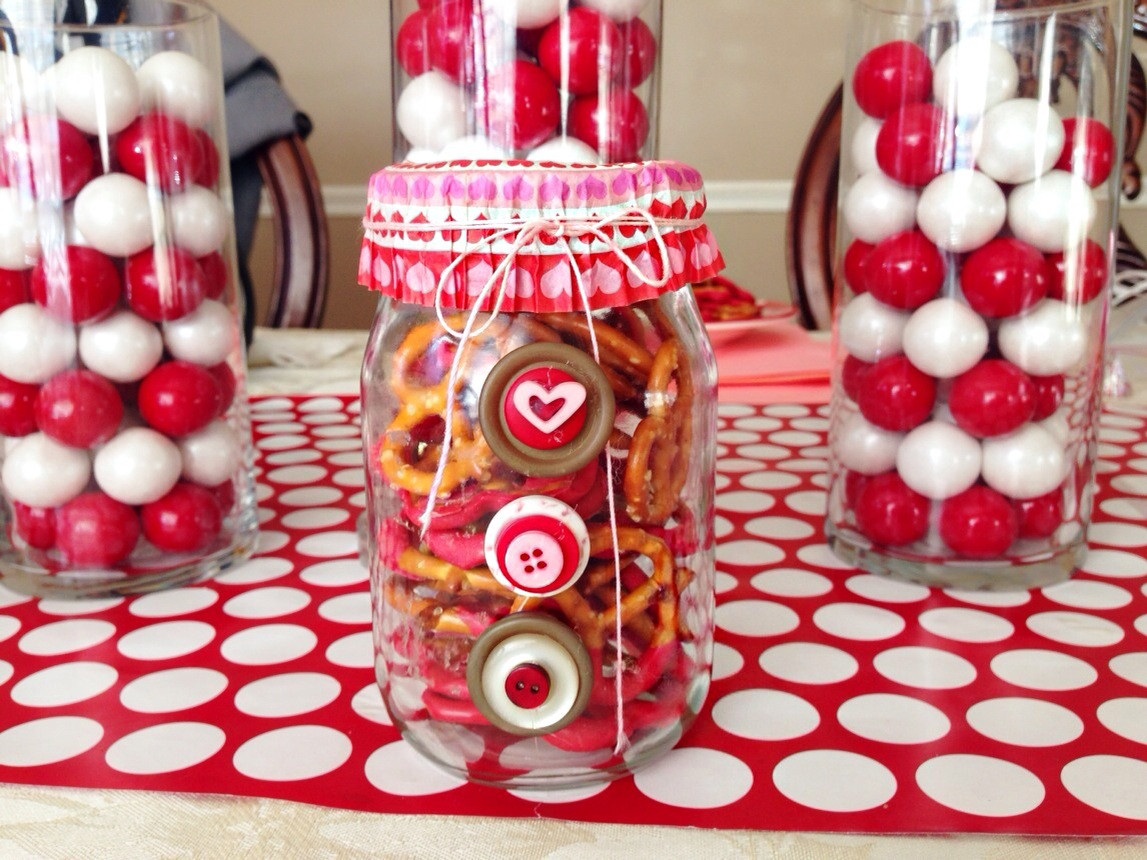 Valentine Day Gift Ideas Inexpensive
 Easy Valentine’s Day Mason Jar Gift Ideas Quick DIY and