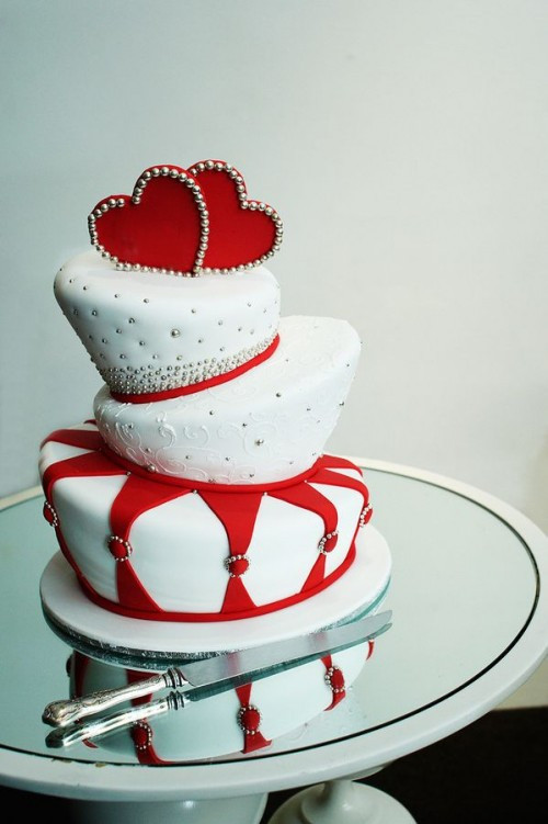Valentine Day Wedding Cakes
 30 Adorable Valentine’s Day Wedding Cakes Weddingomania