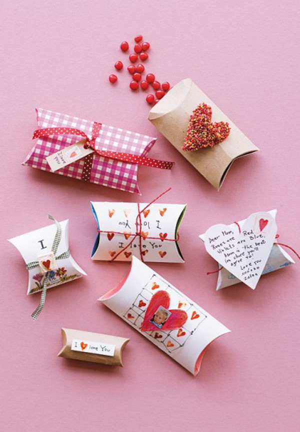 Valentines Gift Ideas
 24 ADORABLE GIFT IDEAS FOR THE WOMEN IN YOUR LIFE