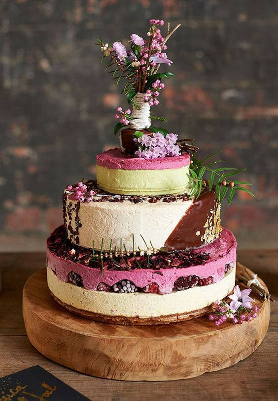 Vegan Wedding Cake
 20 Delicious & Unique Alternatives to the Traditional