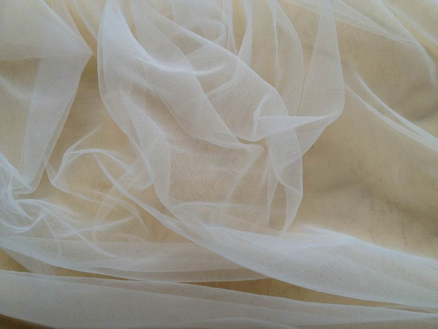 Veil Material Wedding
 1 Yard Illusion Tulle Fabric in White For Weddings Veils