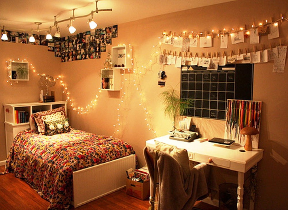 Wall Decor Teenage Girl Bedroom
 How To Spend Summer At Home