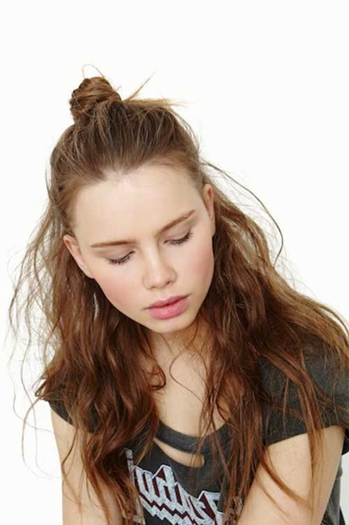 Wavy Updo Hairstyle
 30 Best Half Up Curly Hairstyles
