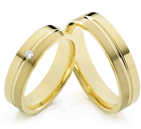 Wedding Band Sets For Him And Her
 custom tailor Jewelry yellow Gold Plating titanium