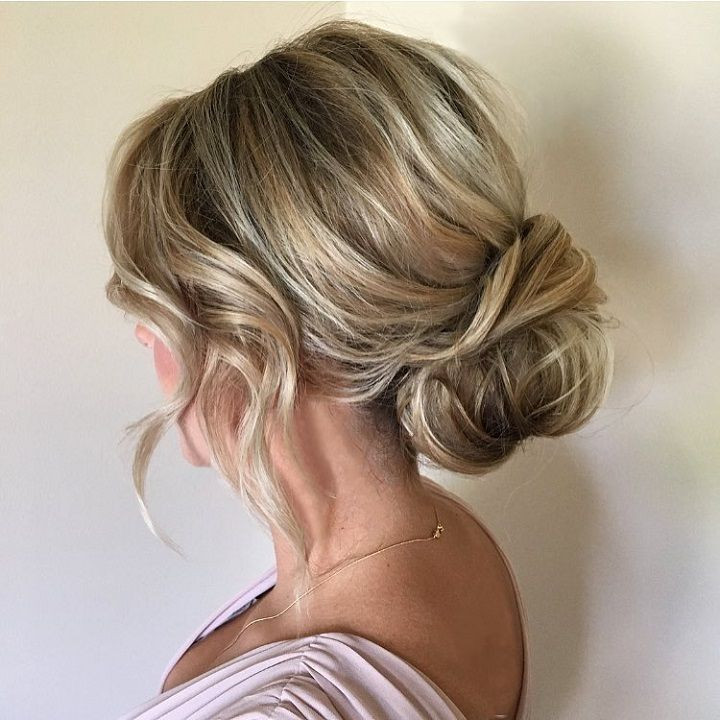Wedding Bun Hairstyle
 Soft and textured low bun bridal hairstyle