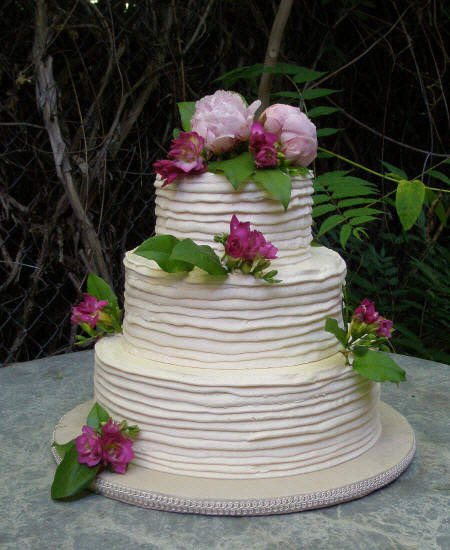 Wedding Cake Frosting
 Delicious Buttercream Wedding Cakes Ideas With Butter