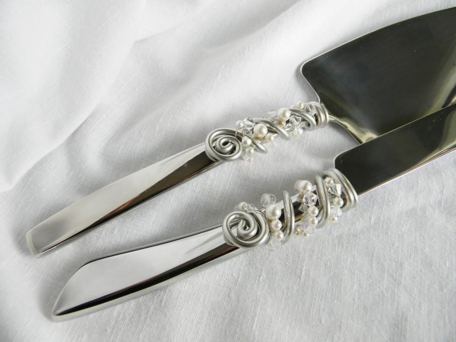 Wedding Cake Knife And Server Set
 SIMPLE And ELEGANT SWAROVSKI Crystals And Pearls Beaded