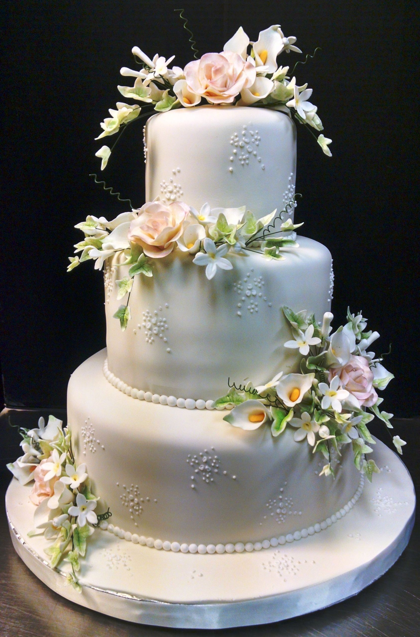 Wedding Cakes Ct
 Cakes By Lilly