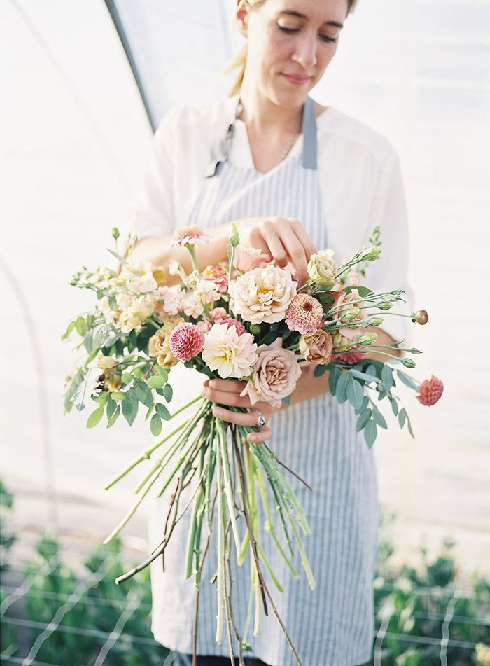 Wedding Flowers DIY
 DIY Garden Inspired Wedding Bouquet