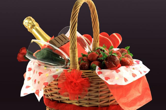 Wedding Gift Basket Ideas For Bride And Groom
 Wedding Night Gift Baskets