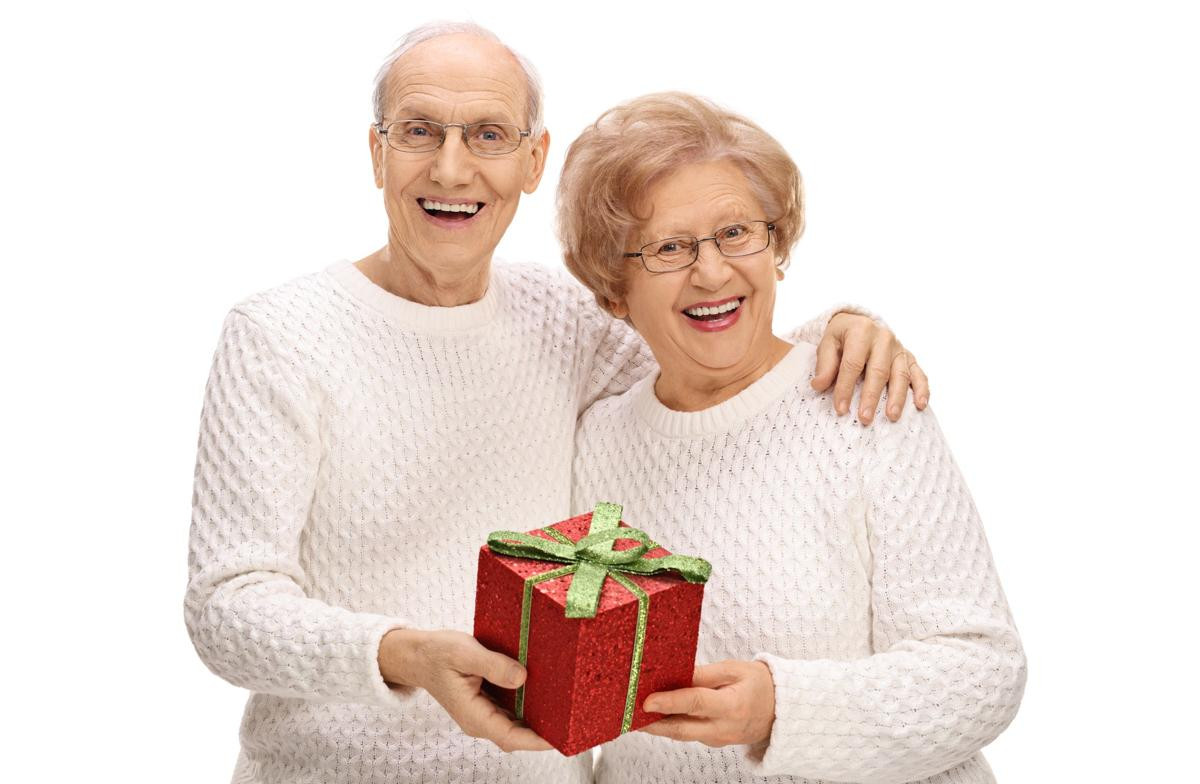 Wedding Gifts For Older Couples
 15 Amazingly Thoughtful Wedding Gift Ideas for Older