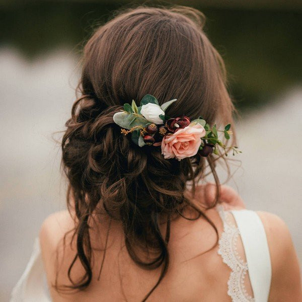 Wedding Hair Flower
 18 Trending Wedding Hairstyles with Flowers Page 3 of 3