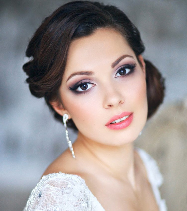 Wedding Hair Makeup
 31 Gorgeous Wedding Makeup & Hairstyle Ideas For Every Bride