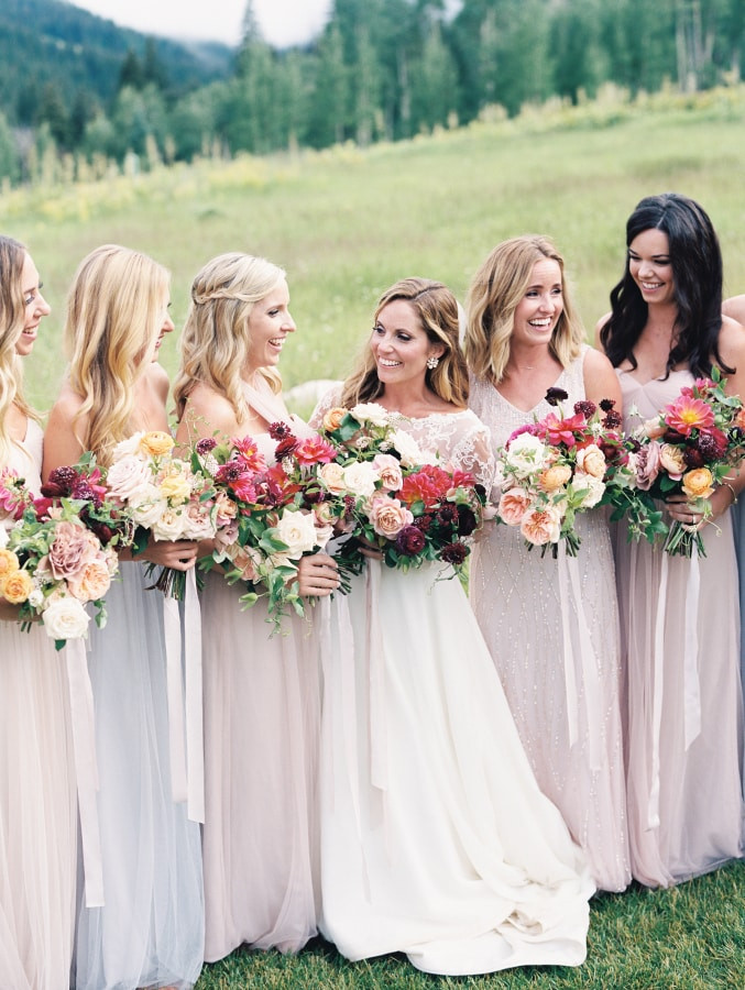 Wedding Party Flowers
 Bridesmaids Flowers 19 Stunning Ideas For Your Bridal