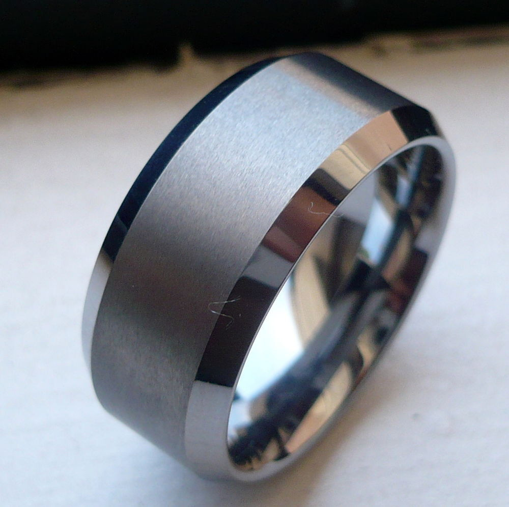 Wedding Rings Men
 10MM TUNGSTEN CARBIDE WITH BRUSHED IN MIDDLE MAN S WEDDING
