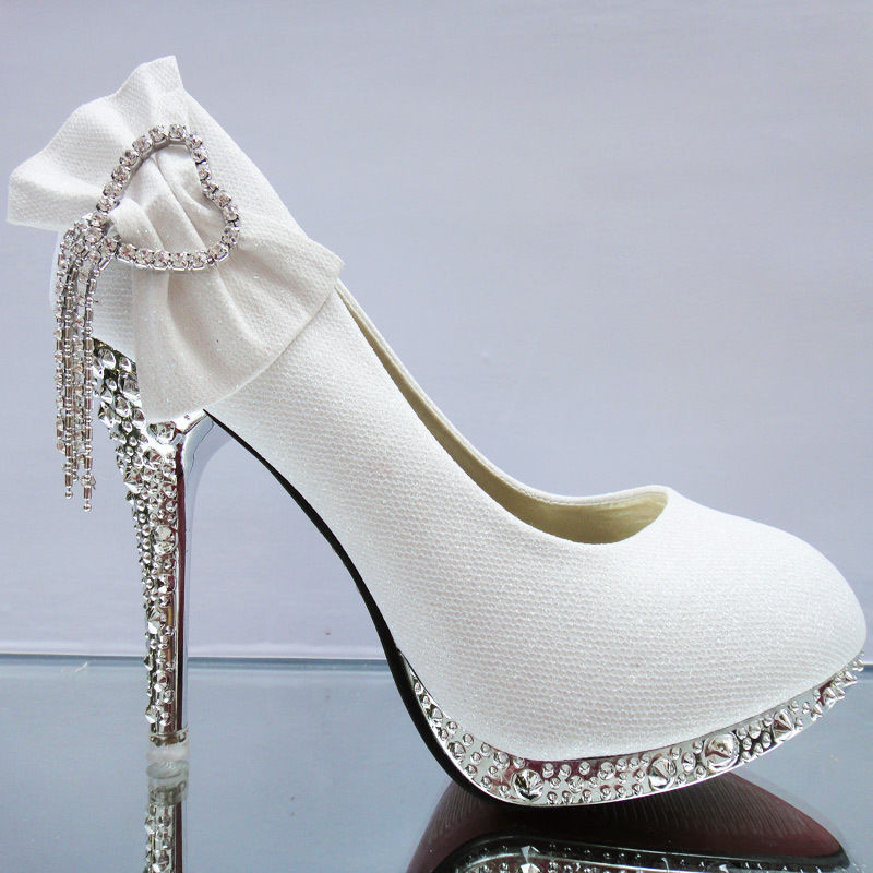 Wedding Shoes For Bride Low Heel
 Lace white ivory crystal Wedding shoes Bridal flats low