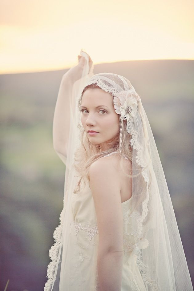 Wedding Veils And Head Pieces
 Lace bridal veils
