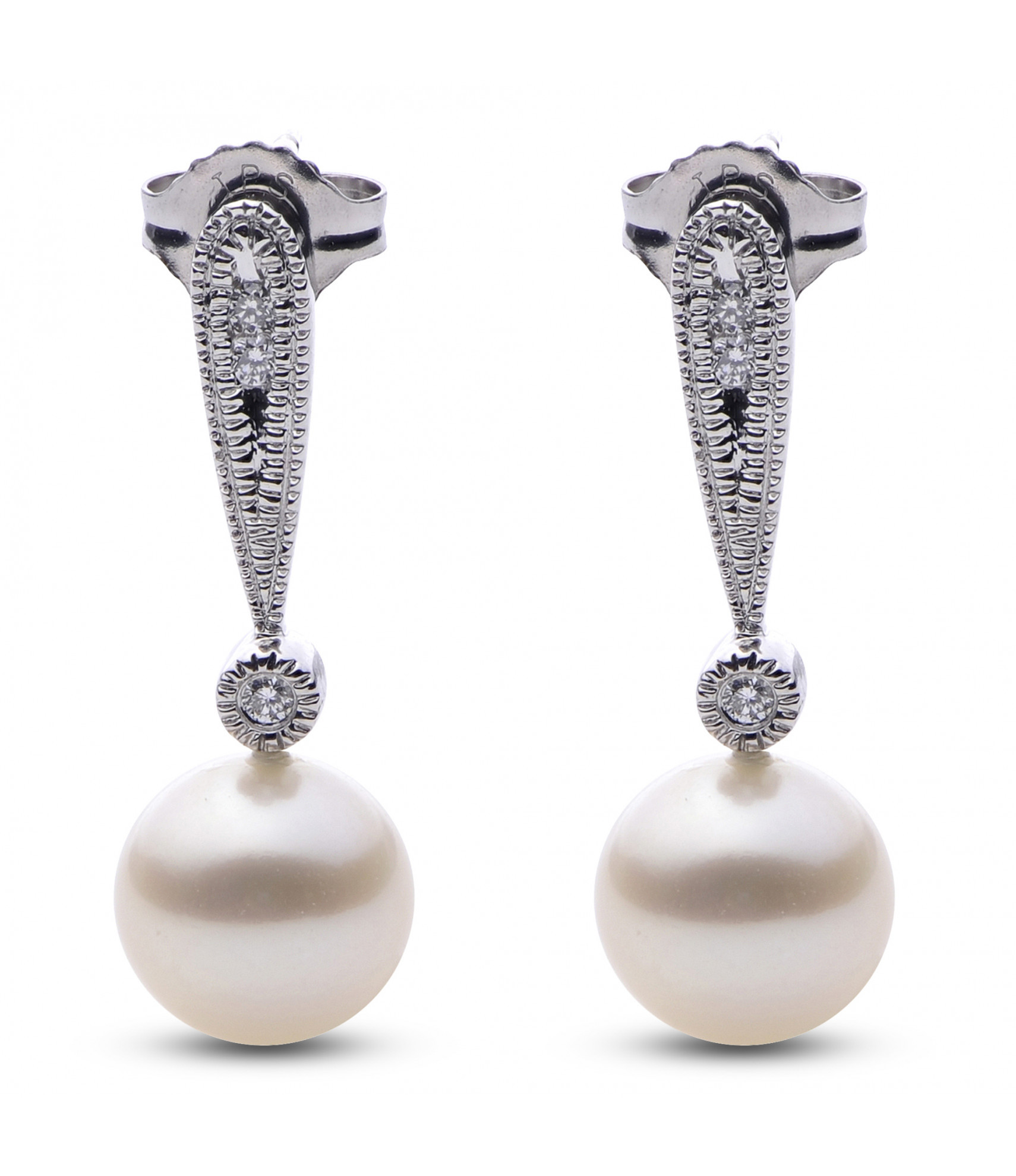 White Gold Pearl Earrings
 14K White Gold Freshwater Pearl Earrings