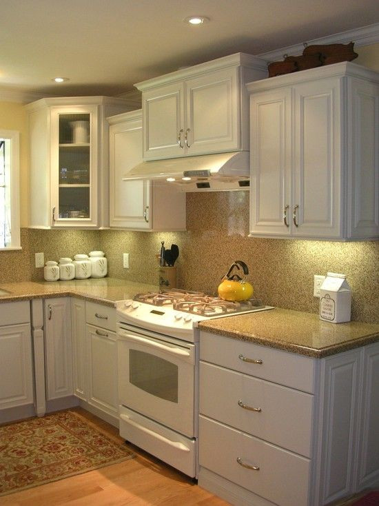 White Kitchen With White Appliances
 Traditional Kitchen White Cabinets White Appliances Design
