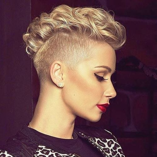 Women Fohawk Hairstyles
 25 Exquisite Curly Mohawk Hairstyles for Girls and Women