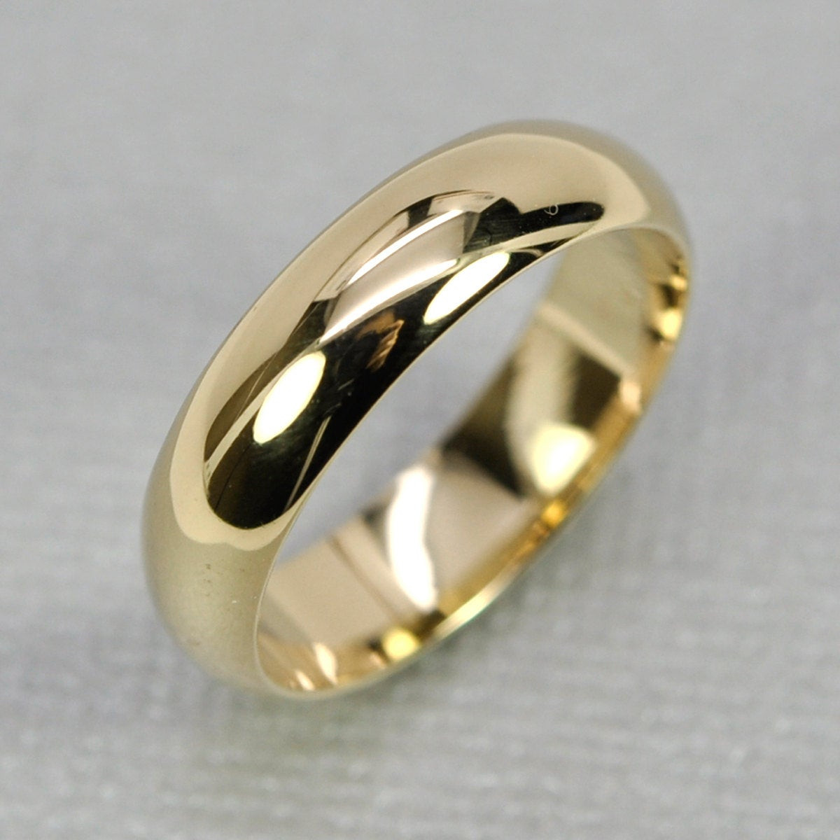 Yellow Gold Wedding Bands For Men
 14K Yellow Gold Mens Wedding Band Half Round Classic Shape 5 x
