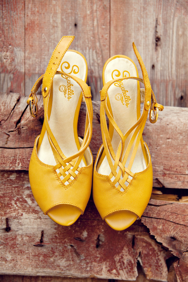 Yellow Wedding Shoes
 I Heart Wedding Dress Yellow Wedding Shoes