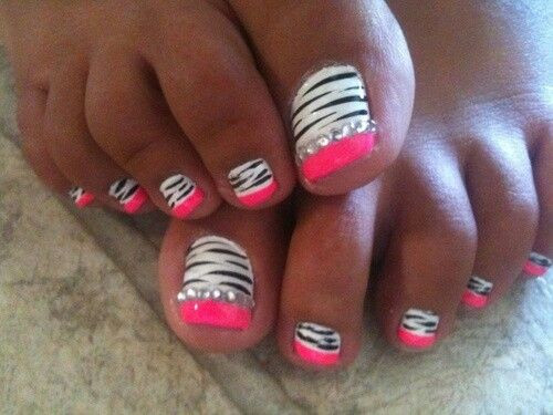 Zebra Toe Nail Designs
 20 Most Beautiful Zebra Print Nail Art Designs For Toe