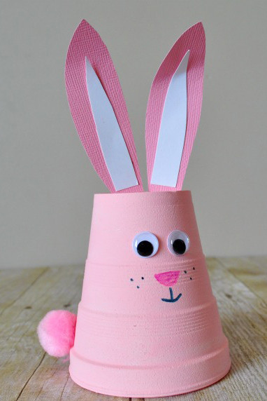 Arts And Crafts For Easter
 40 Easter Crafts for Kids Fun DIY Ideas for Kid Friendly